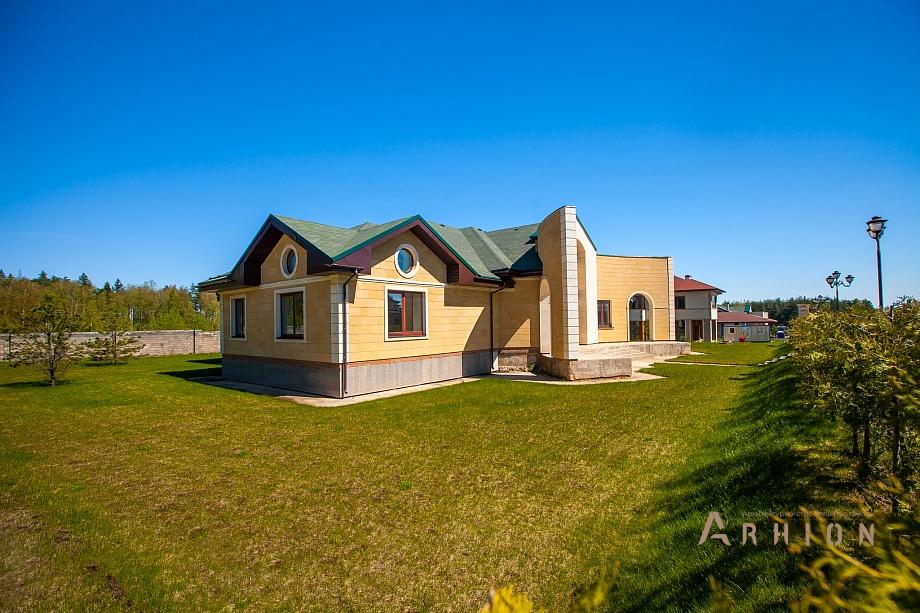 15. Проект одноэтажного дома в классическом стиле с многоскатной кровлей, SOV-12, площадью - 422 кв c мансардой, терассой, эркером, вторым светом